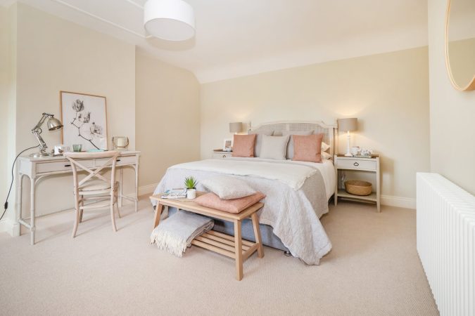 Smugglers Rest bedroom